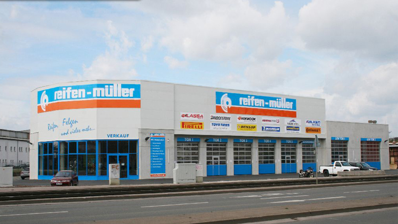 Reifen Müller branch in Erfurt, exterior view